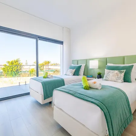וילה Villa In Albufeira Near Sea Beach אלבופיירה